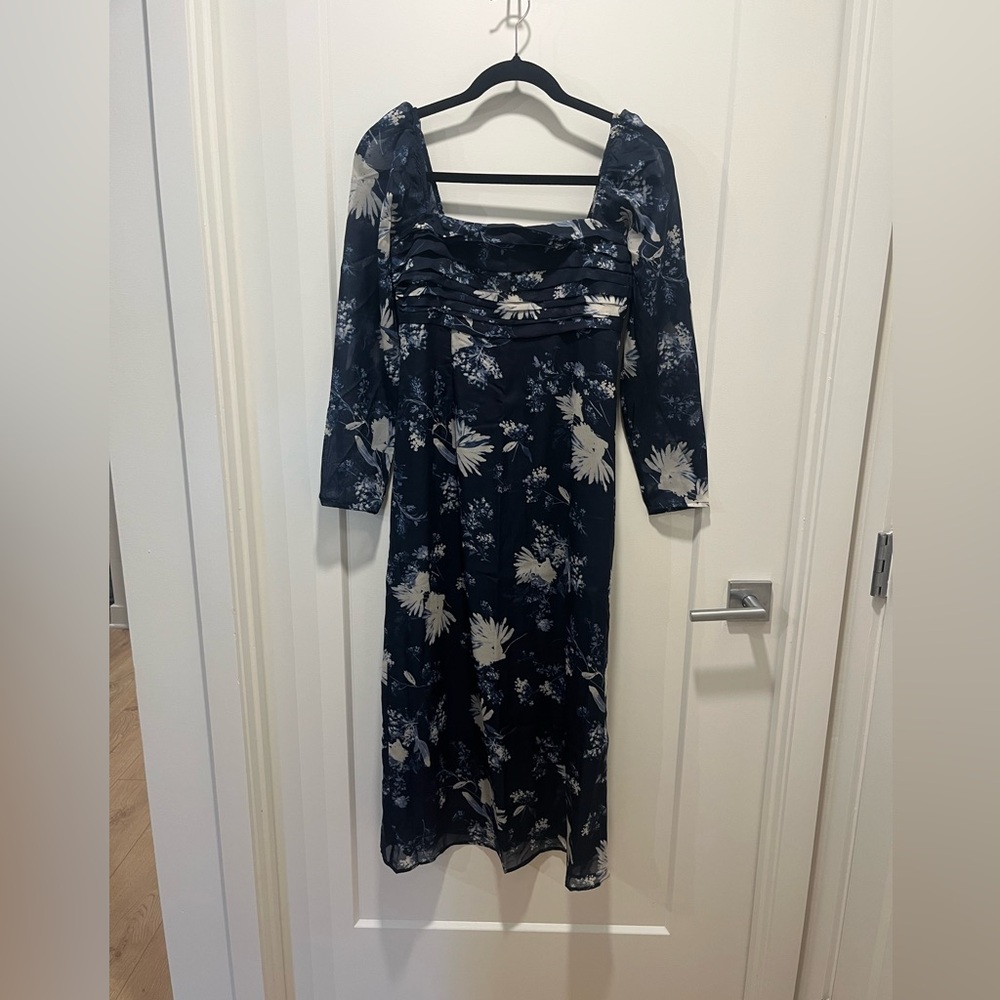 Abercrombie Emerson Long Sleeve Blue Floral - small petite new with tags NWT
